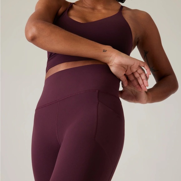 ATHLETA NWT salutation stash pocked leggings - Picture 3 of 5